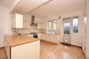 Kitchen- click for photo gallery
